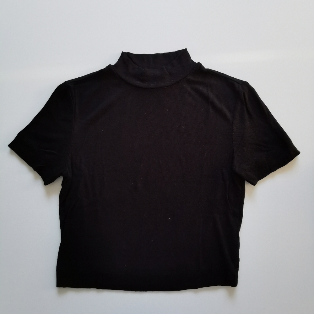 Aritzia Babaton Black Ribbed Cropped Mock Neck Short Sleeve Top